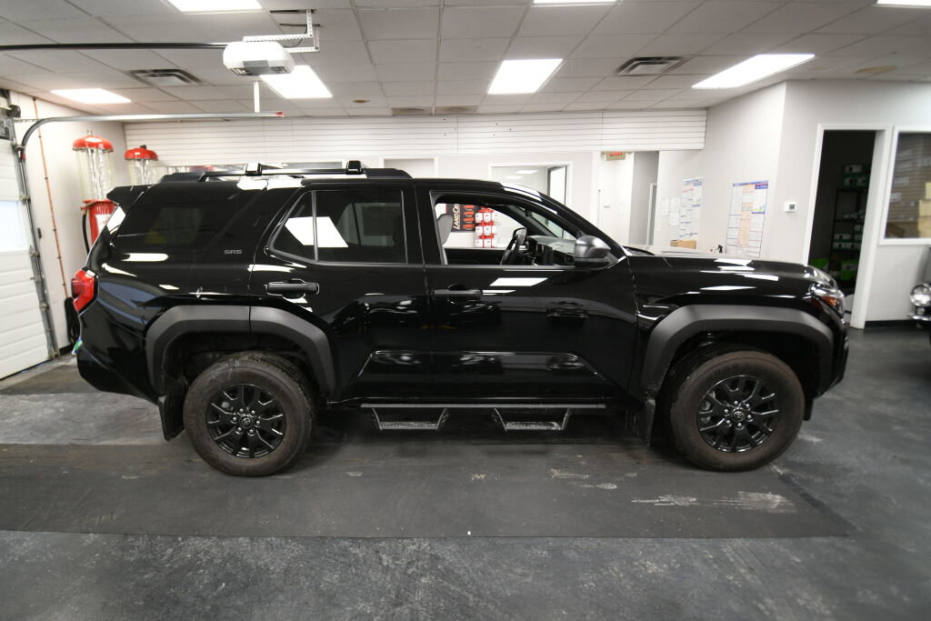 Used 2025 Toyota 4Runner SR5 image 8