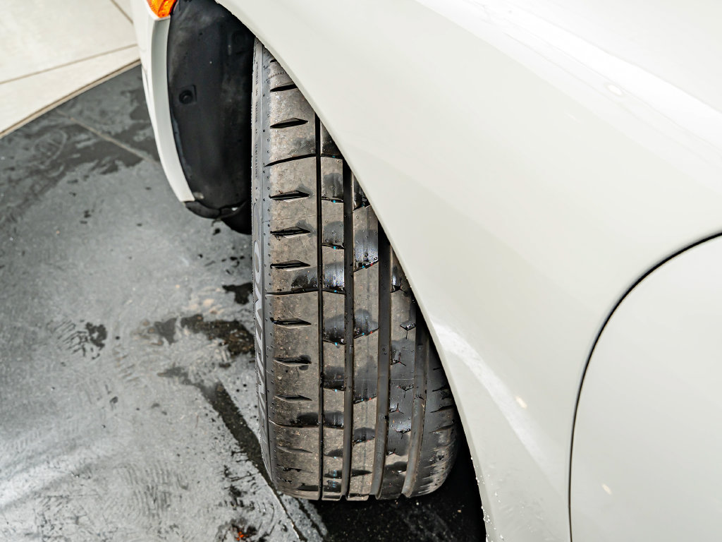 Used 2003 Porsche 911 Carrera RWD image 48