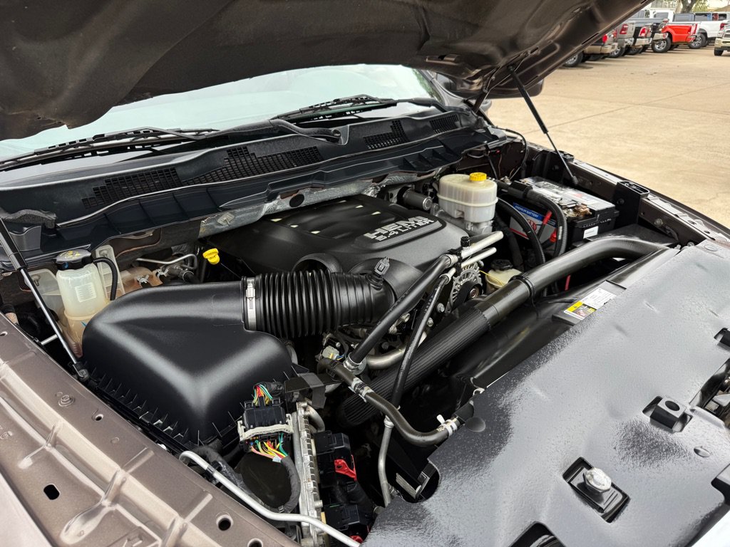 Used 2018 RAM 2500 Tradesman w/ Chrome Appearance Group AWD/4WD image 38