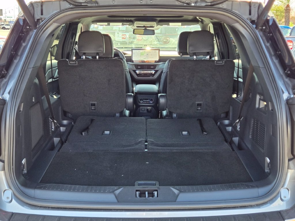 New 2026 Ford Explorer ST-Line w/ ST-Line Street Pack AWD/4WD image 15