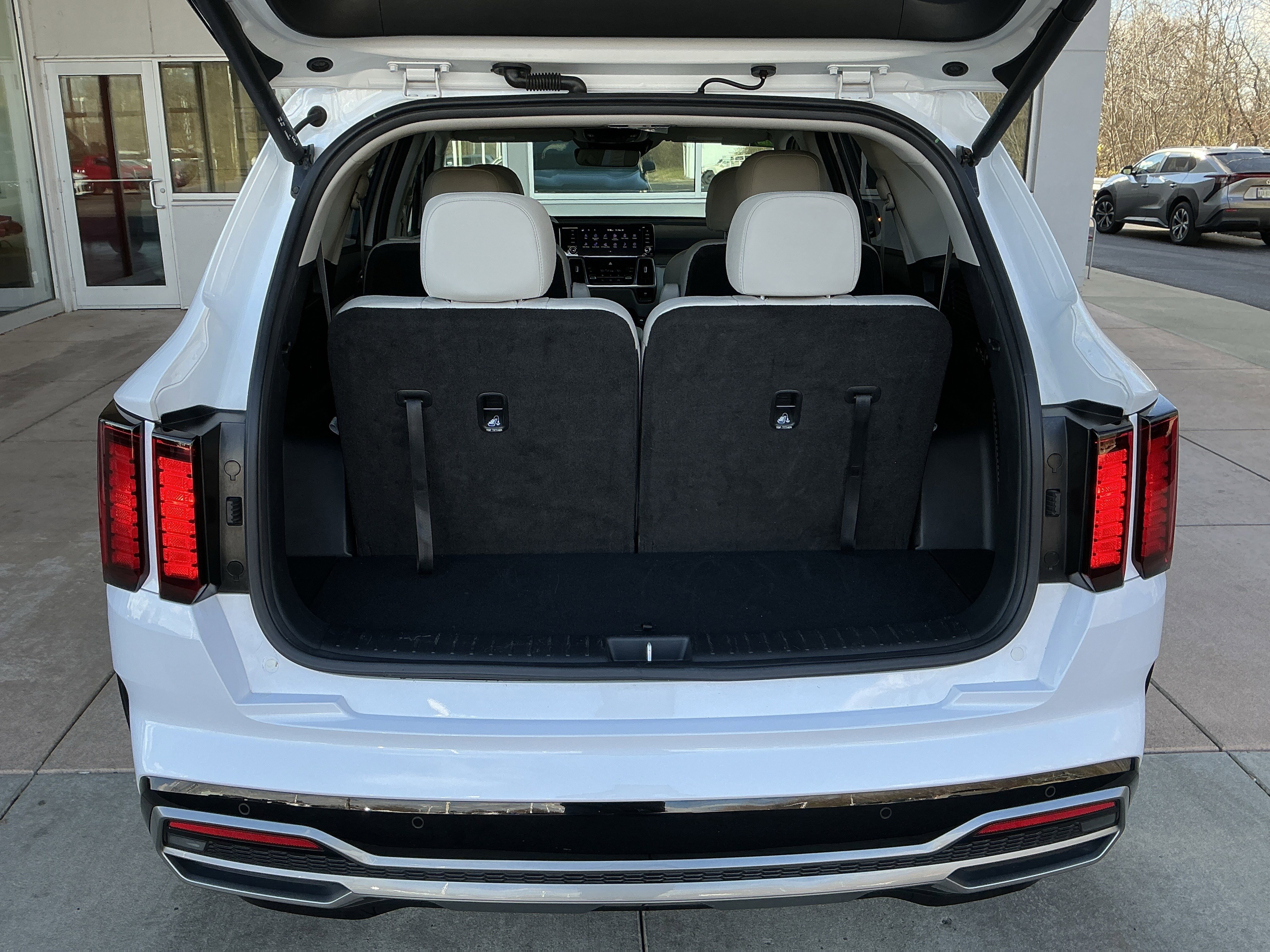 Used 2023 Kia Sorento EX w/ Panoramic Sunroof Package image 24