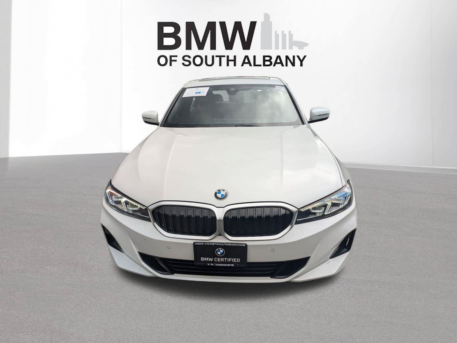Used 2024 BMW 330i xDrive Sedan w/ Premium Package AWD/4WD image 8
