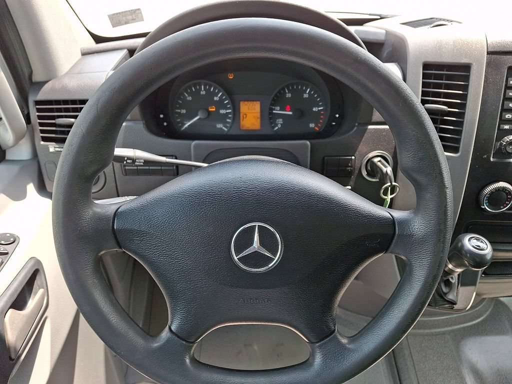 Used 2017 Mercedes-Benz Sprinter 2500 image 18
