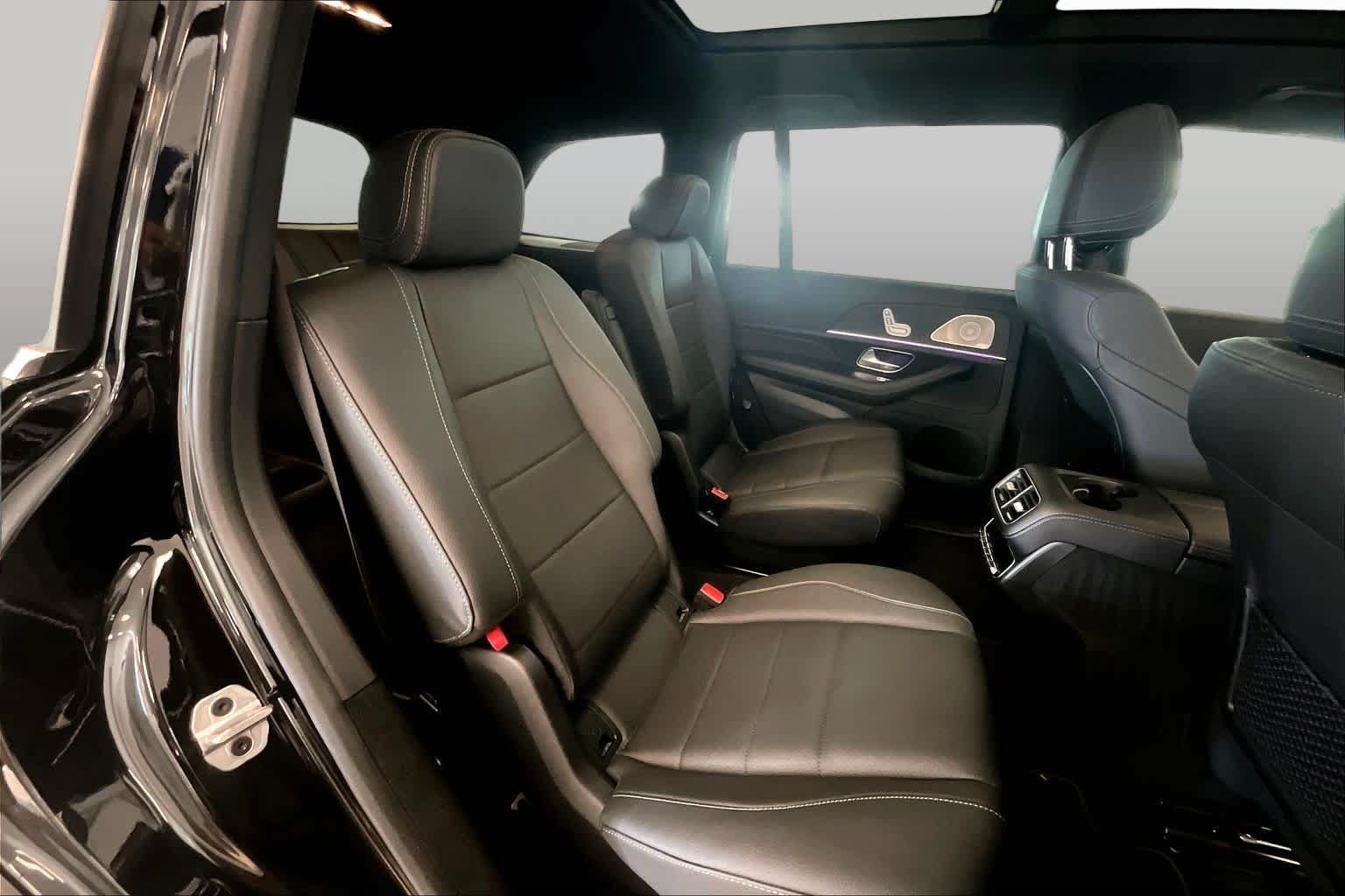 Used 2025 Mercedes-Benz GLS 450 4MATIC image 19