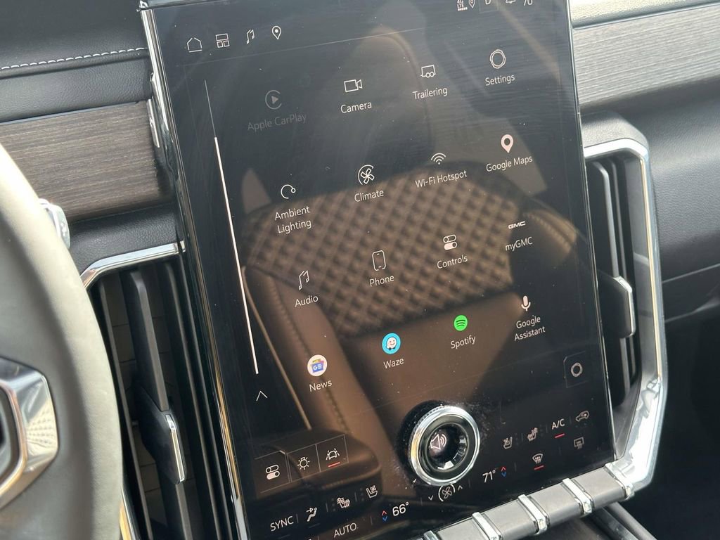 Certified 2024 GMC Acadia Denali image 33