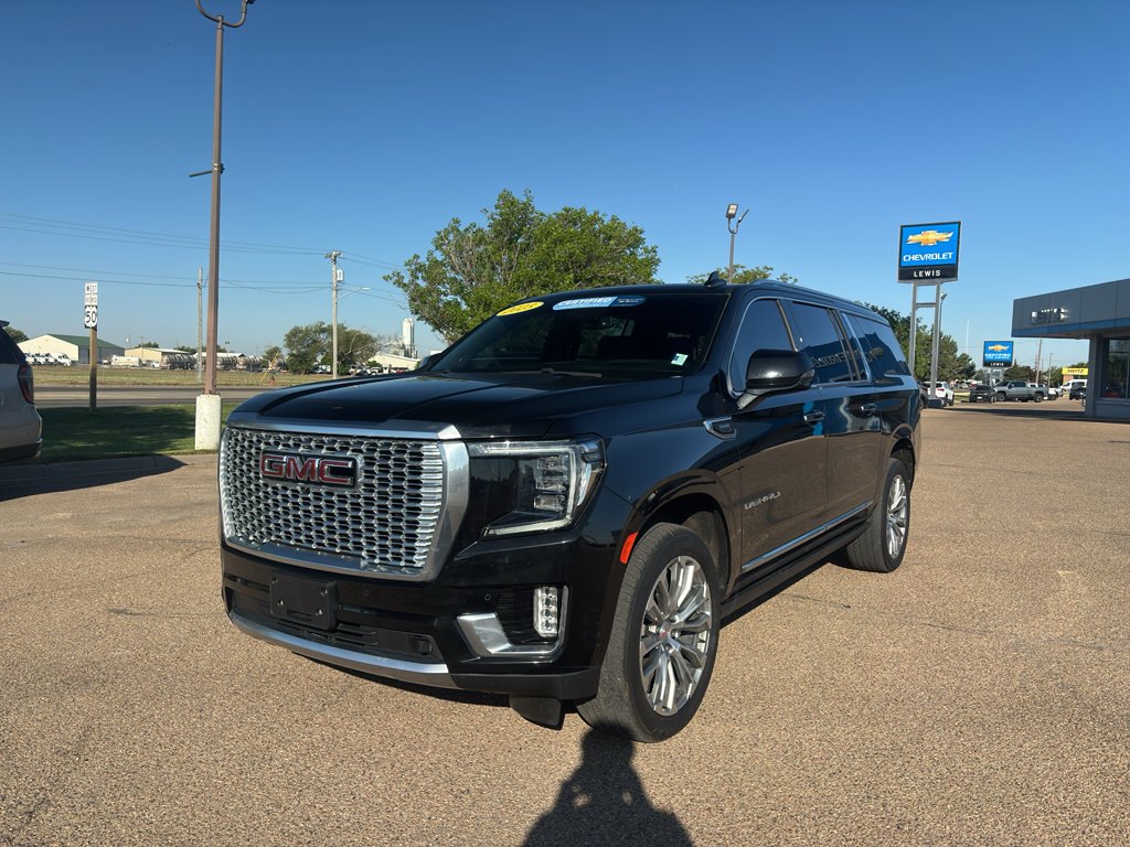 Used 2023 GMC Yukon XL Denali AWD/4WD image 4