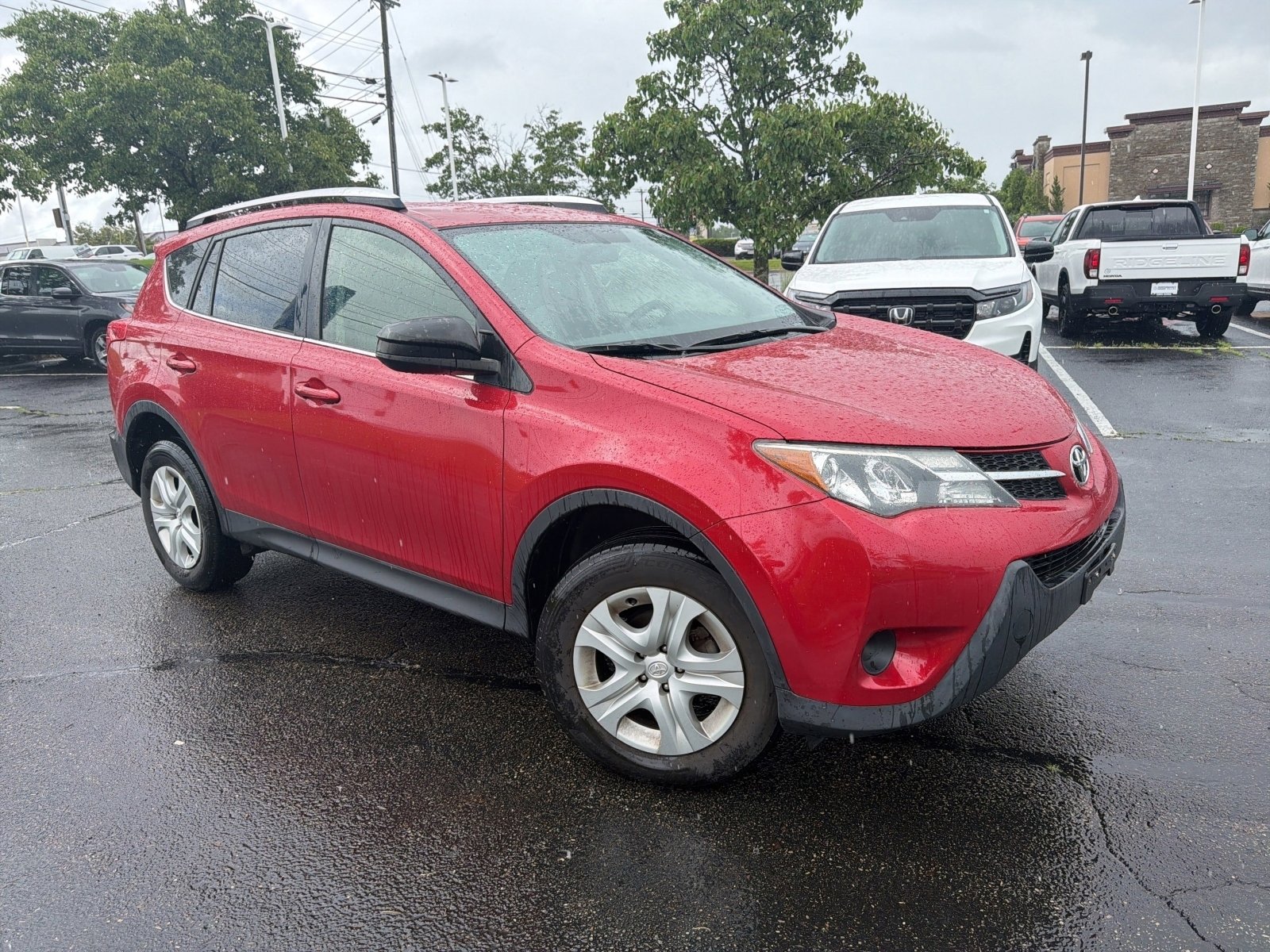 Used 2015 Toyota RAV4 LE FWD image 14