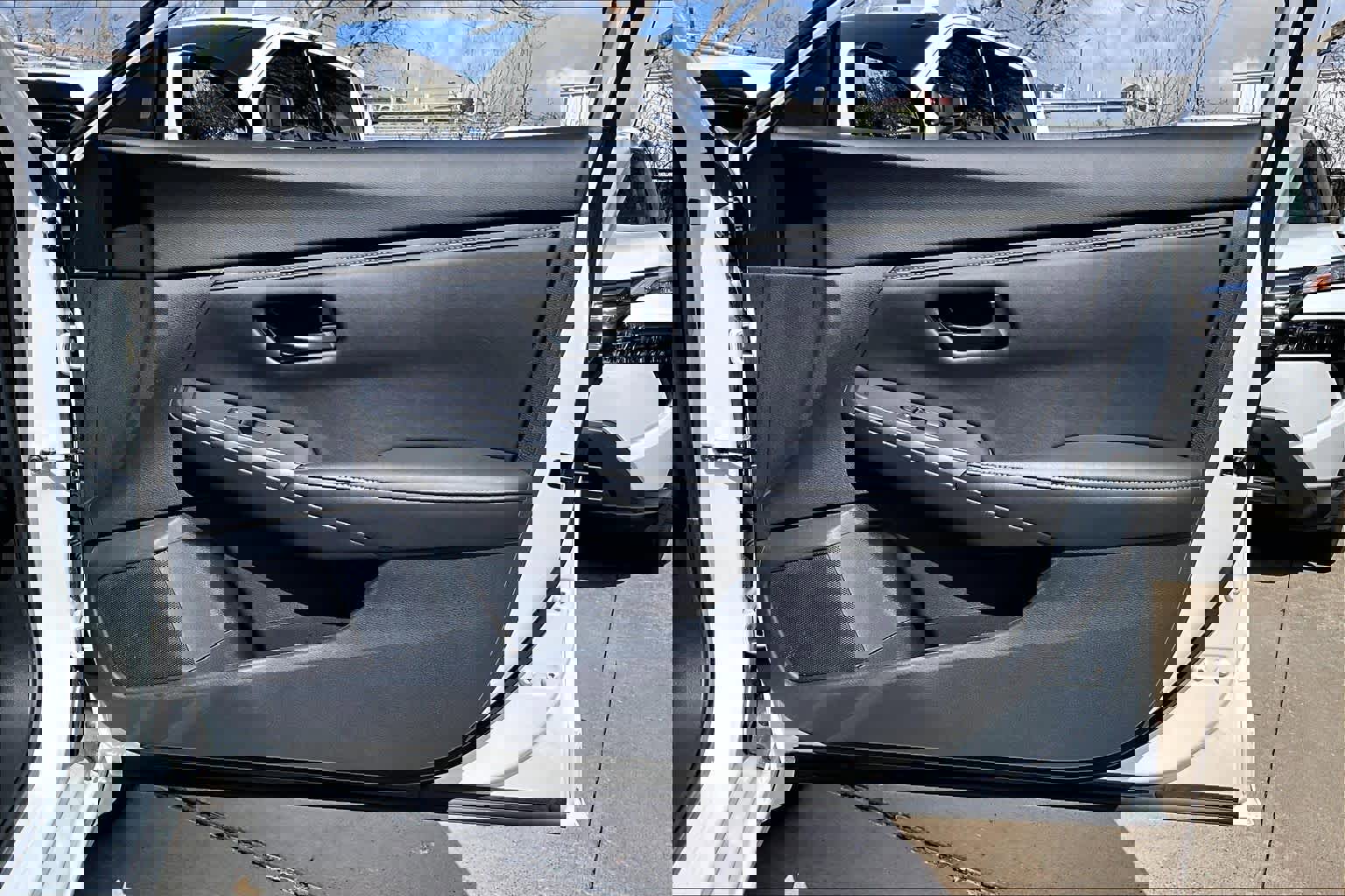 Used 2025 Nissan Sentra S image 21