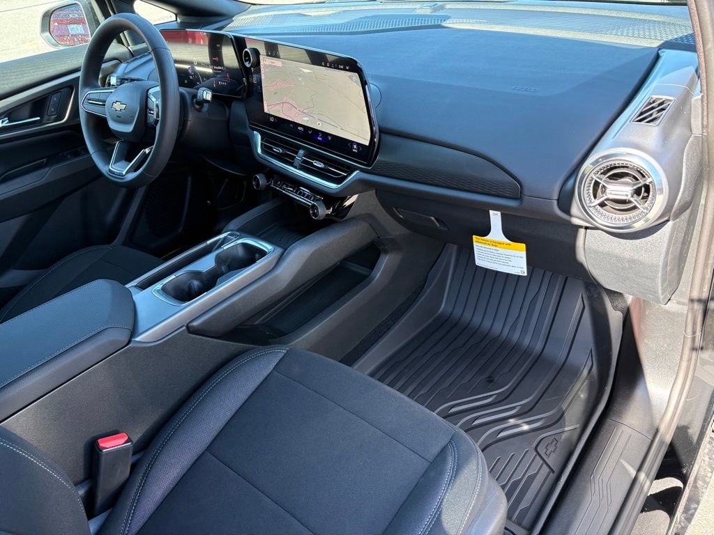 New 2026 Chevrolet Equinox EV LT w/ Midnight Package image 25