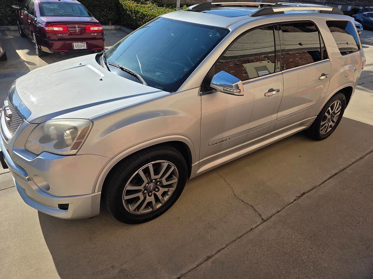 Used 2012 GMC Acadia Denali image 8