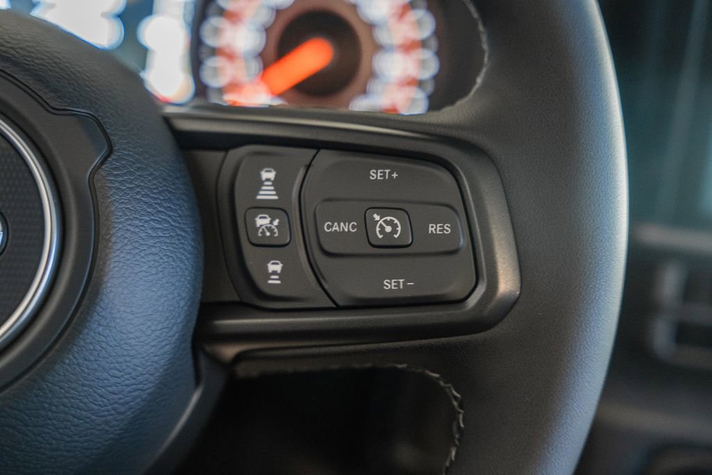 New 2025 Jeep Gladiator Sport image 27