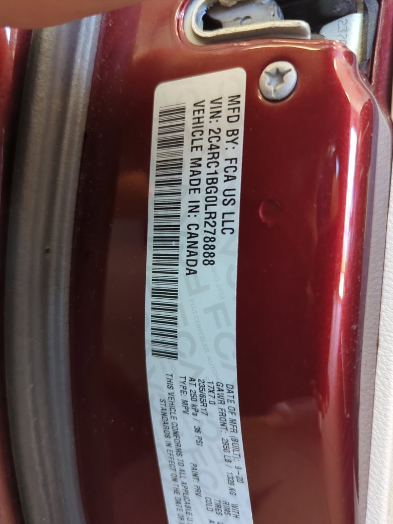 Used 2020 Chrysler Pacifica Touring-L FWD image 40