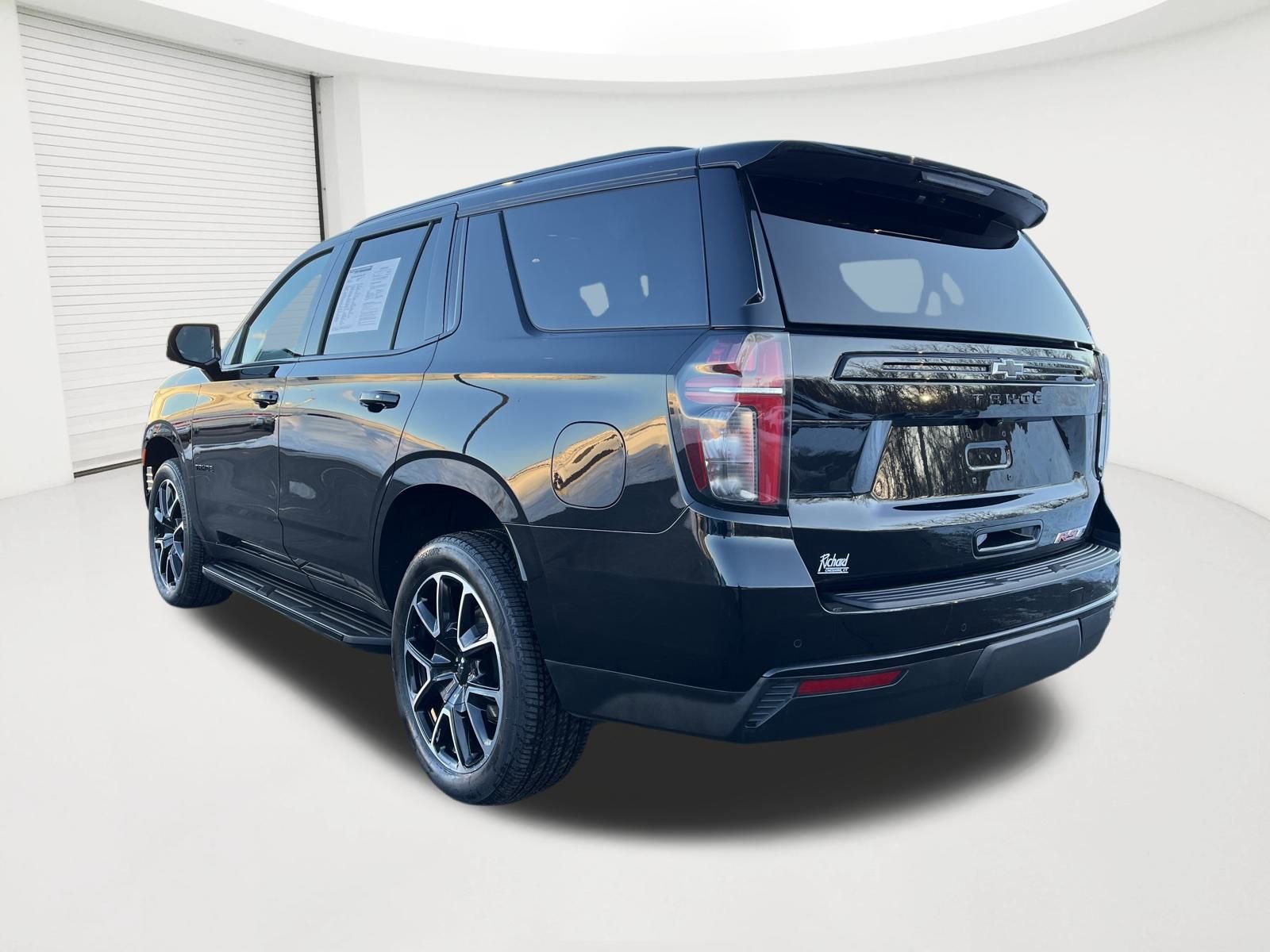 Certified 2024 Chevrolet Tahoe RST w/ Luxury Package image 3