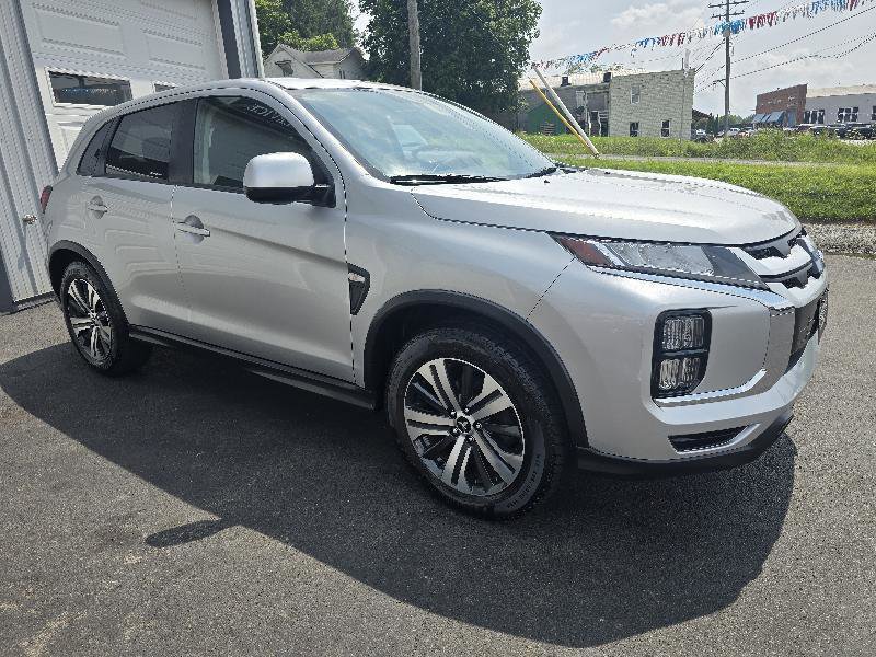 Used 2020 Mitsubishi Outlander Sport ES image 2