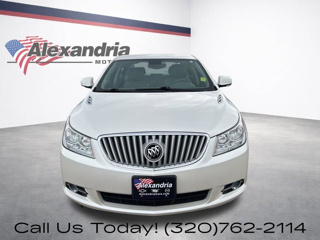 Used 2011 Buick LaCrosse CXL image 2