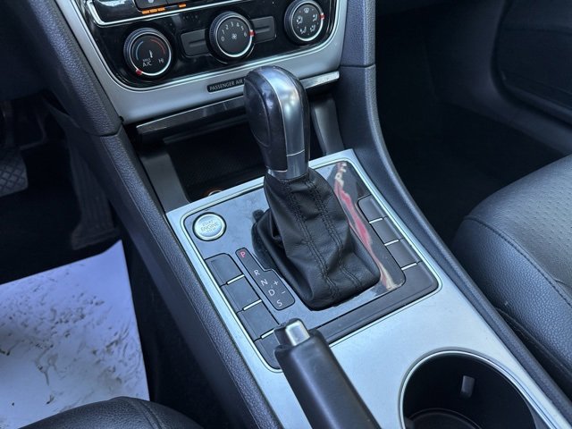 Used 2019 Volkswagen Passat 2.0T Wolfsburg image 36