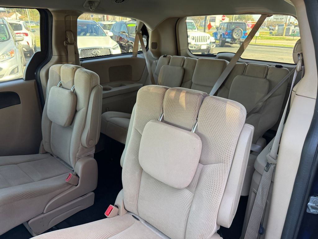 Used 2016 Dodge Grand Caravan SE w/ Quick Order Package 29E SE image 17