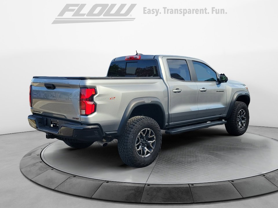 Used 2024 Chevrolet Colorado ZR2 w/ ZR2 Convenience Package III image 9