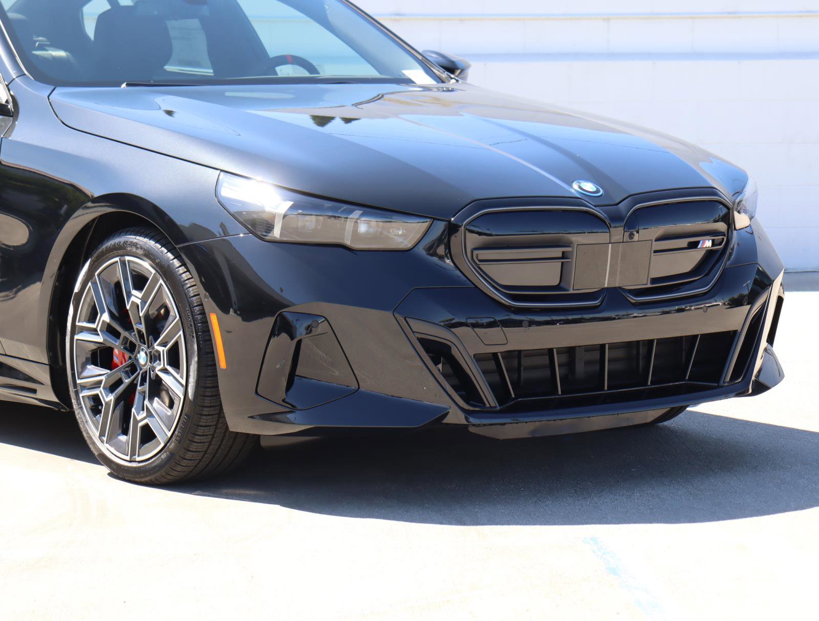 New 2025 BMW i5 M60 w/ Premium Package image 2