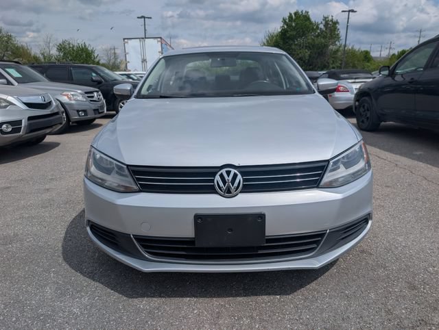 Used 2013 Volkswagen Jetta TDI FWD image 2