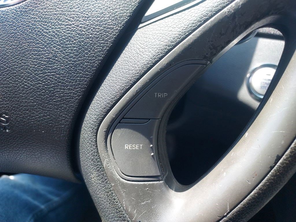 Used 2011 Hyundai Sonata SE w/ Navigation & Sunroof Pkg 4 FWD image 21