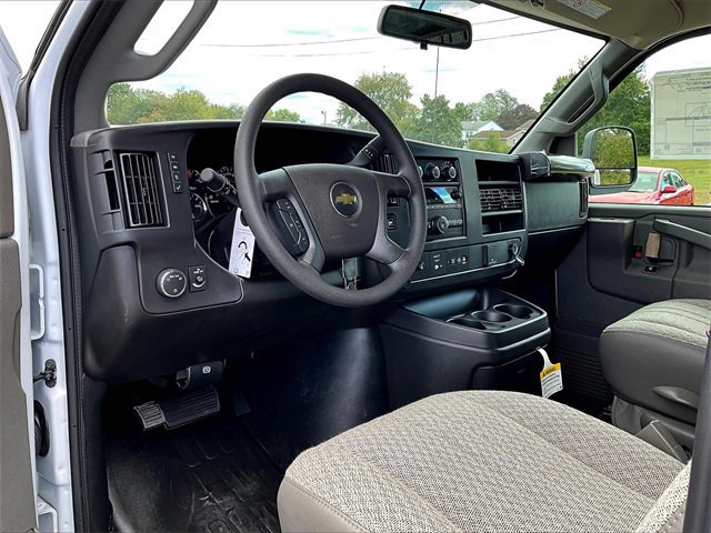 New 2025 Chevrolet Express 2500 Extended w/ Enhanced Convenience Package image 8