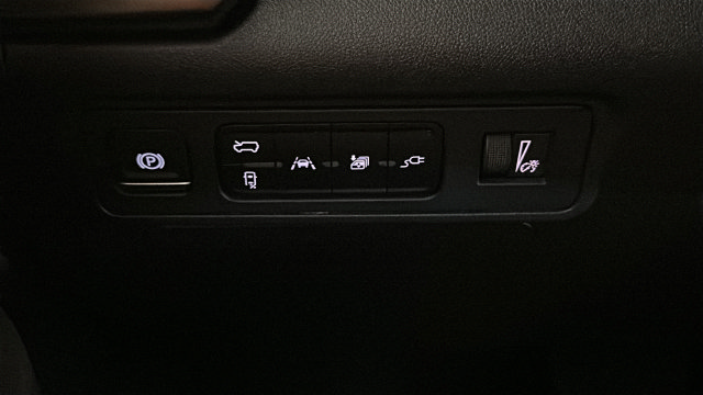 Used 2025 GMC Hummer EV 2X AWD/4WD image 33