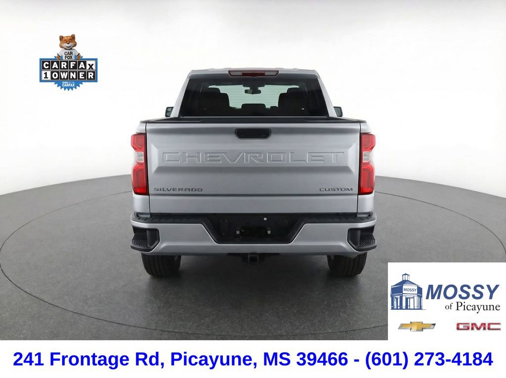 Used 2024 Chevrolet Silverado 1500 Custom image 4