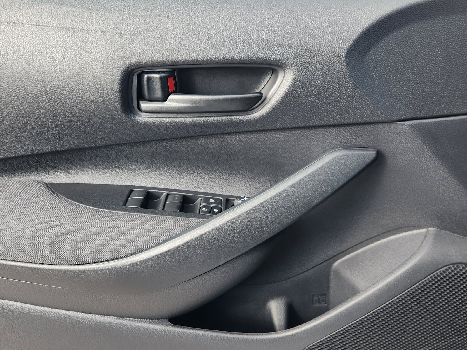 New 2027 Toyota Corolla LE FWD image 22