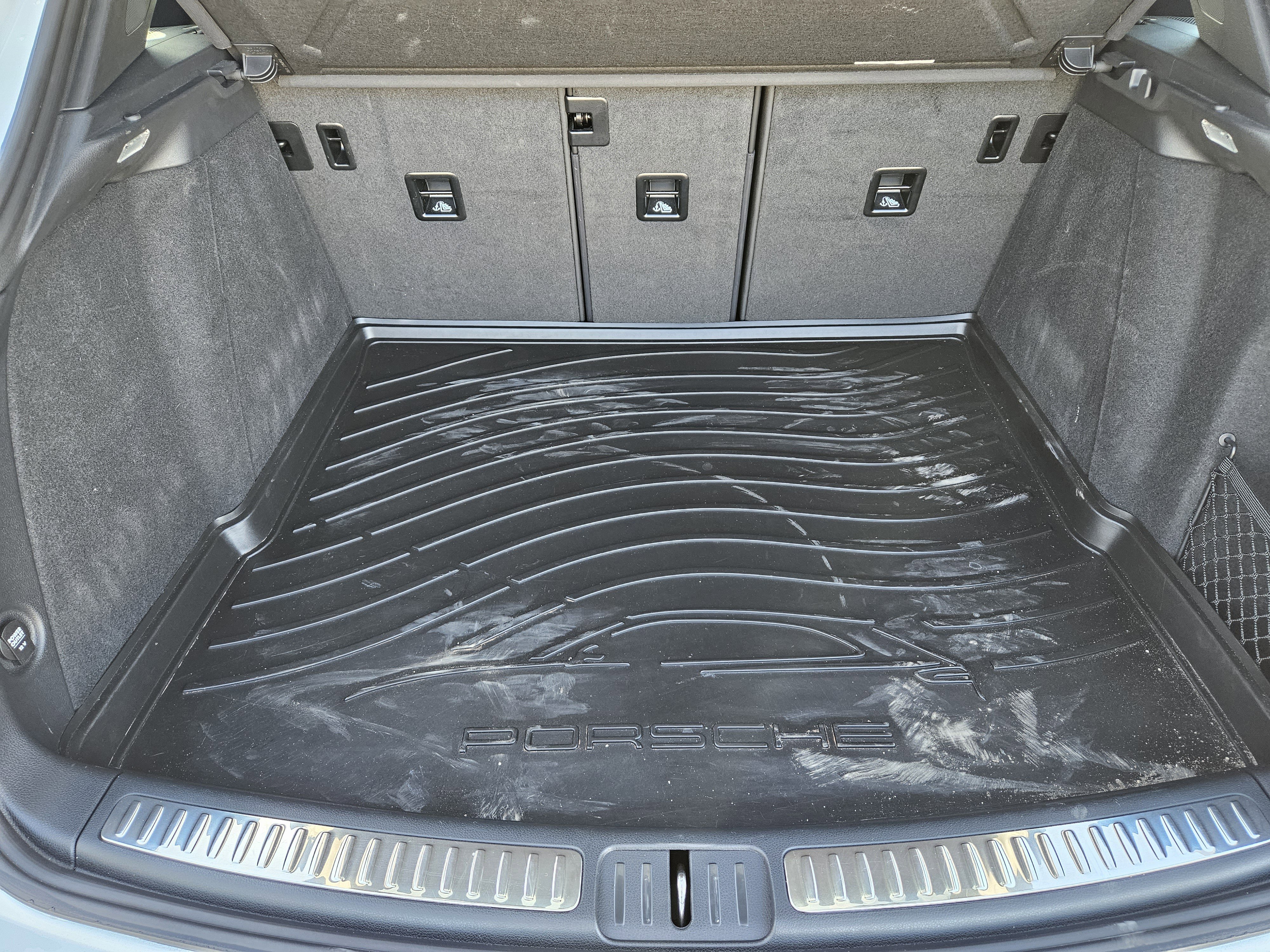 Certified 2021 Porsche Macan image 31