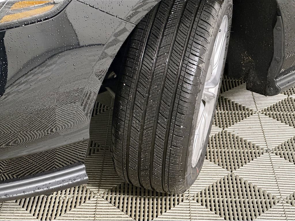 Certified 2025 Honda Accord LX image 25