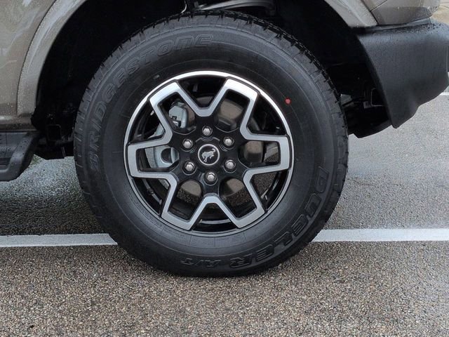 New 2026 Ford Bronco Outer Banks AWD/4WD image 11