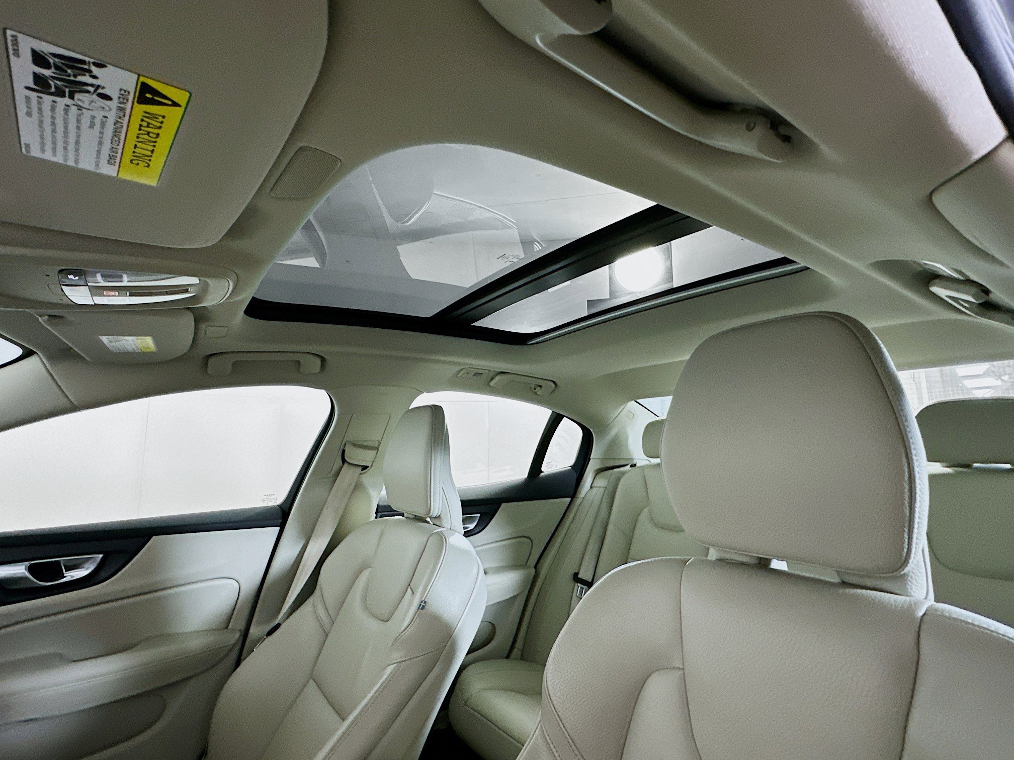 Used 2024 Volvo S60 B5 Core image 26