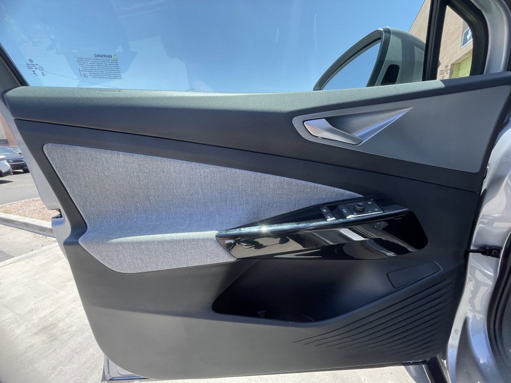 Used 2023 Volkswagen ID.4 Pro image 24