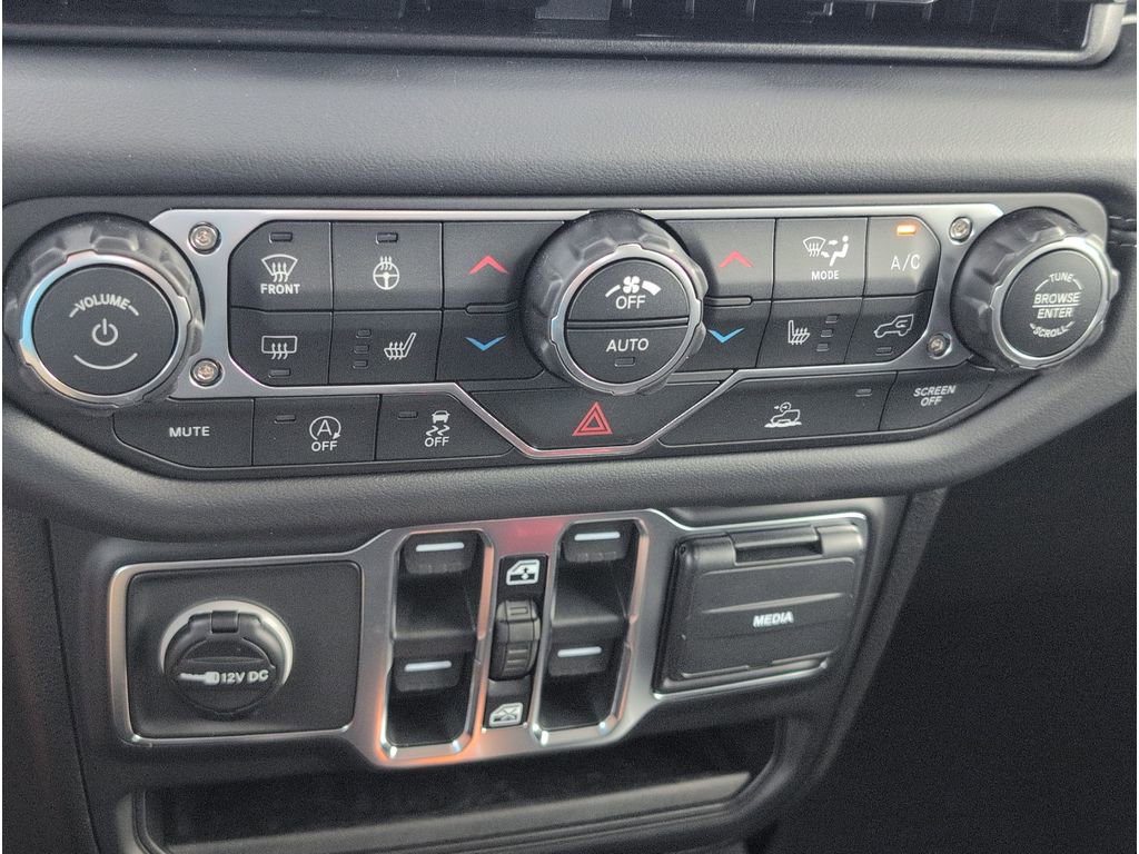 New 2026 Jeep Gladiator Sport image 16