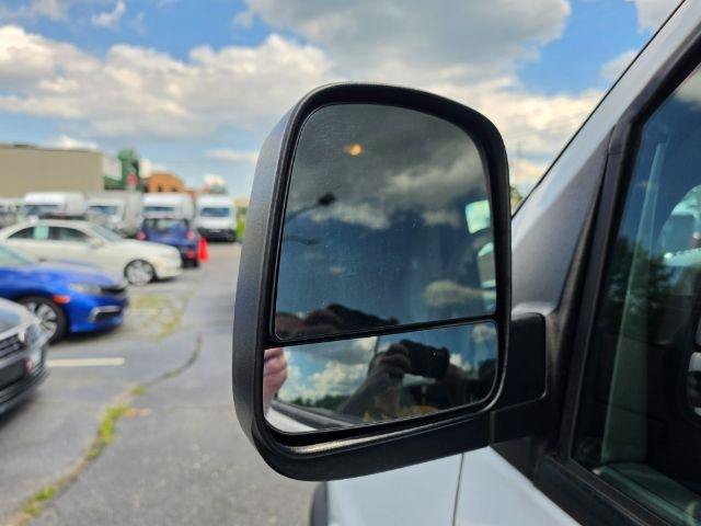Used 2017 GMC Savana 2500 RWD image 28