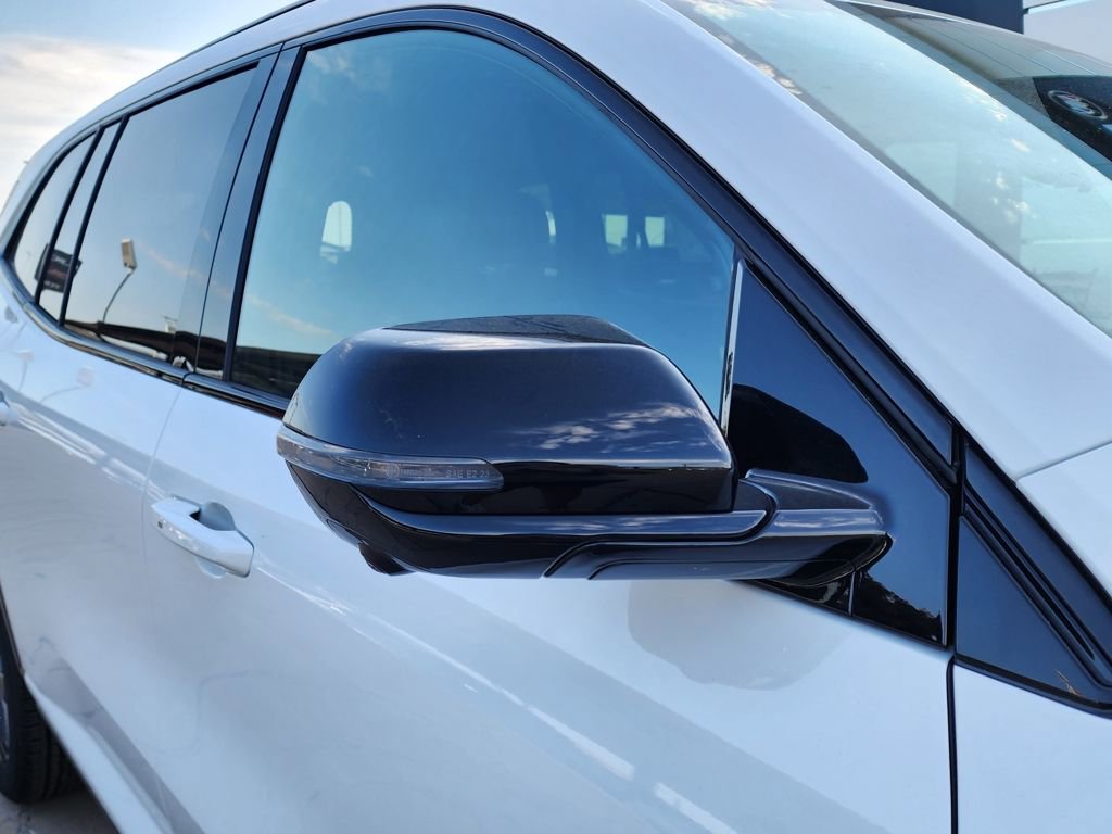 New 2026 Buick Enclave Sport Touring w/ Power Package image 11