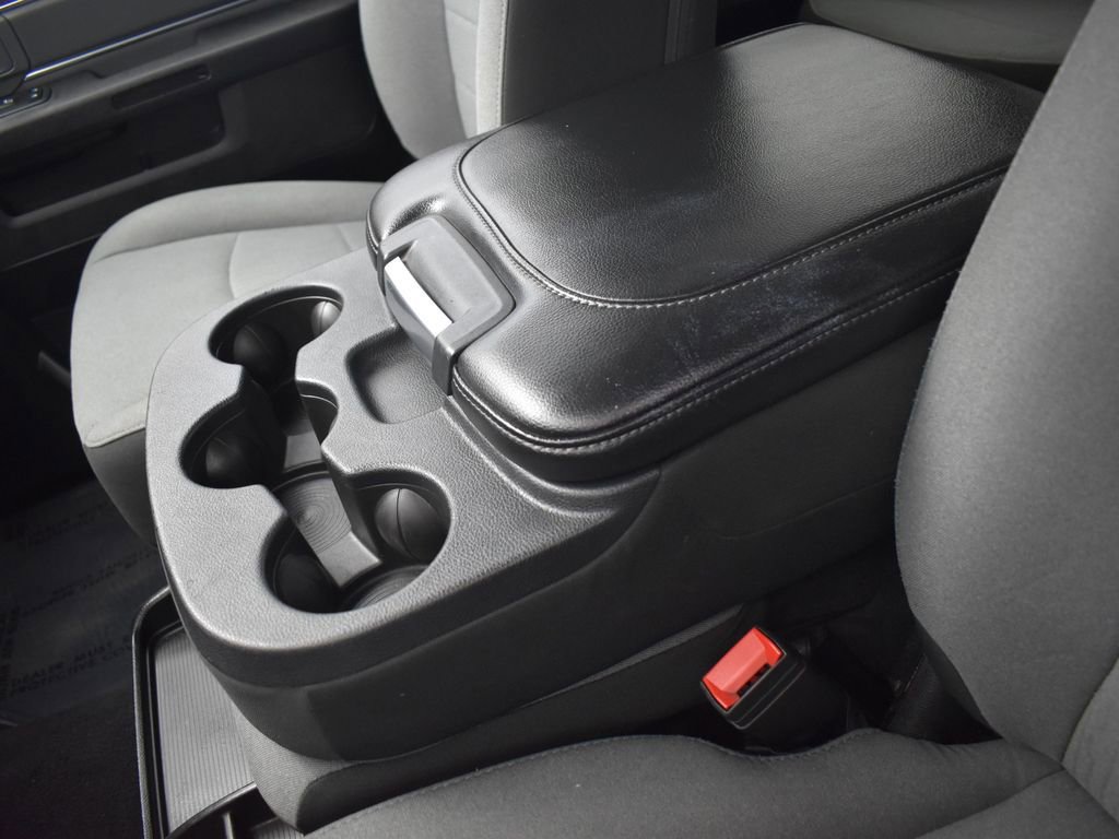 Used 2022 RAM 1500 Classic SLT image 19