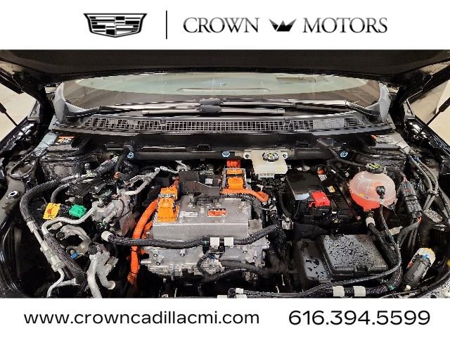 Used 2025 Cadillac Optiq Luxury 2 w/ LPO, Floor Liner Package AWD/4WD image 9