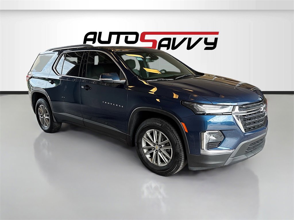 Used 2023 Chevrolet Traverse LT