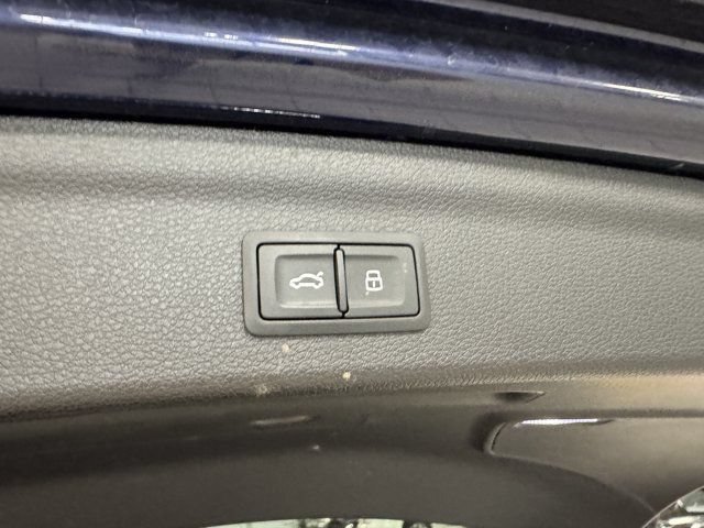 Used 2022 Audi Q3 2.0T Premium Plus AWD/4WD image 35