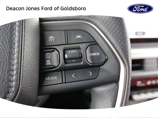 Used 2025 Toyota 4Runner SR5 image 19