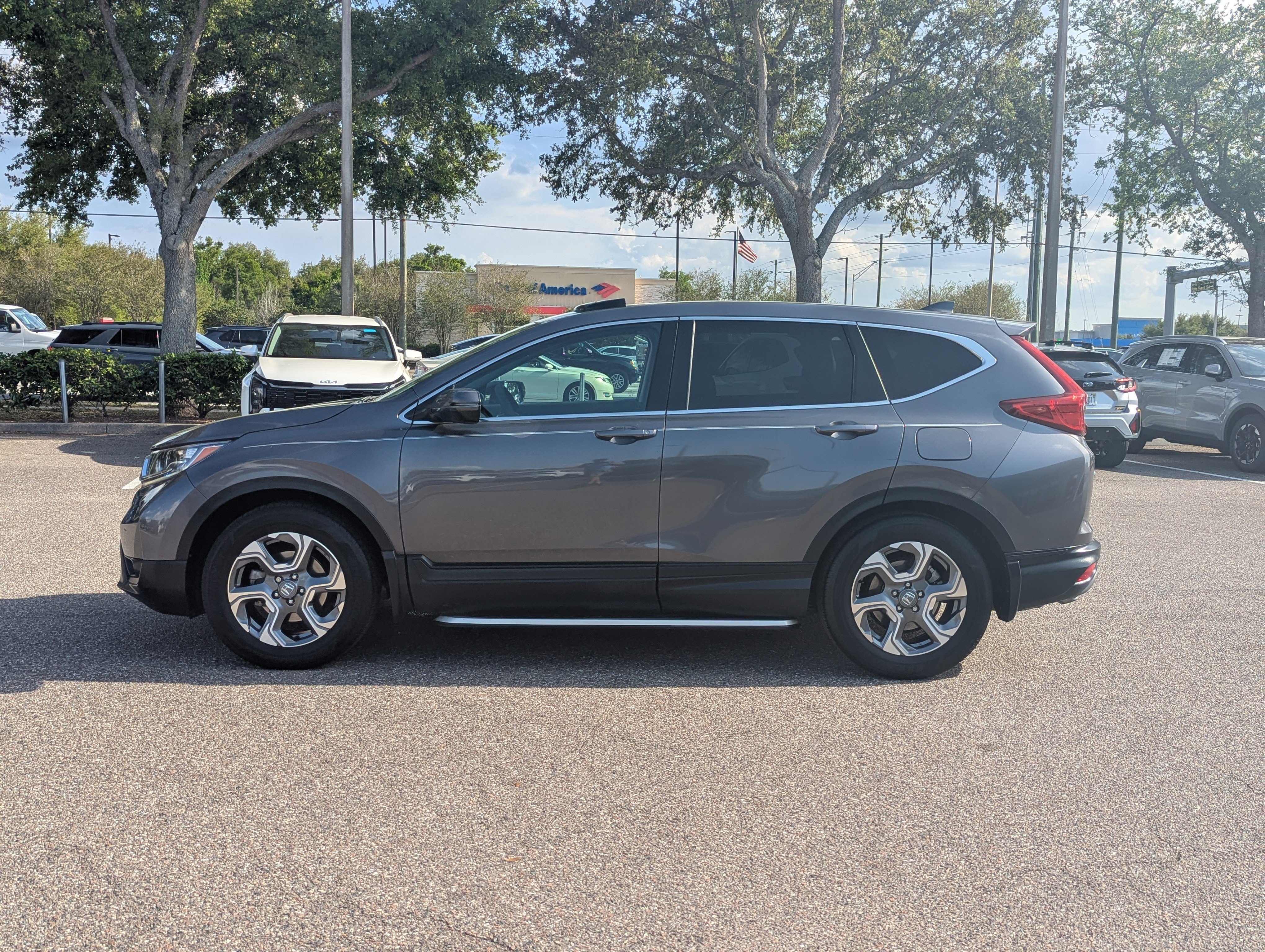 Used 2018 Honda CR-V EX image 7