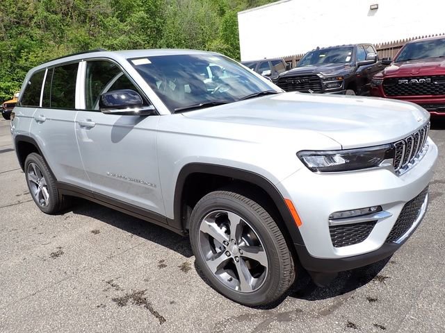 New 2025 Jeep Grand Cherokee Limited image 9