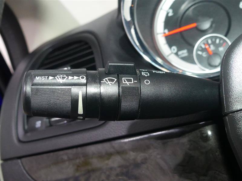 Used 2019 Dodge Grand Caravan SE w/ UConnect Hands-Free Group FWD image 31