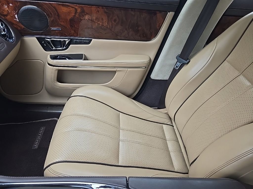 Used 2014 Jaguar XJ L Portfolio image 14