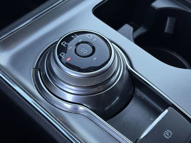 Used 2024 Ford Edge Titanium image 17