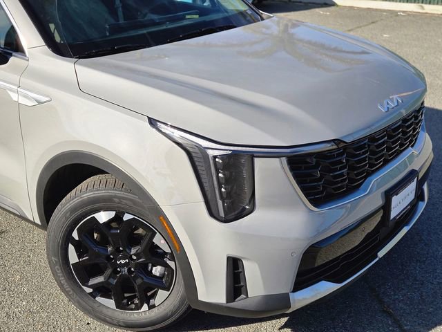 New 2026 Kia Sorento S image 3