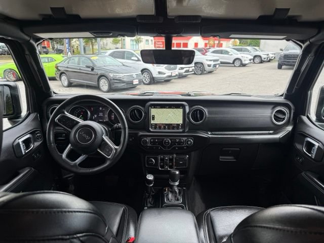 Used 2023 Jeep Wrangler Unlimited Sahara AWD/4WD image 3