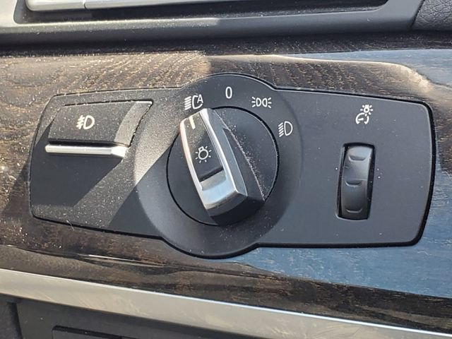 Used 2013 BMW 740Li xDrive AWD/4WD image 16